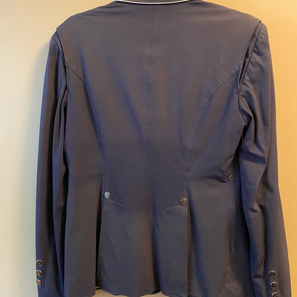 Ariat - Softshell show jacket. - Picture 4 of 6